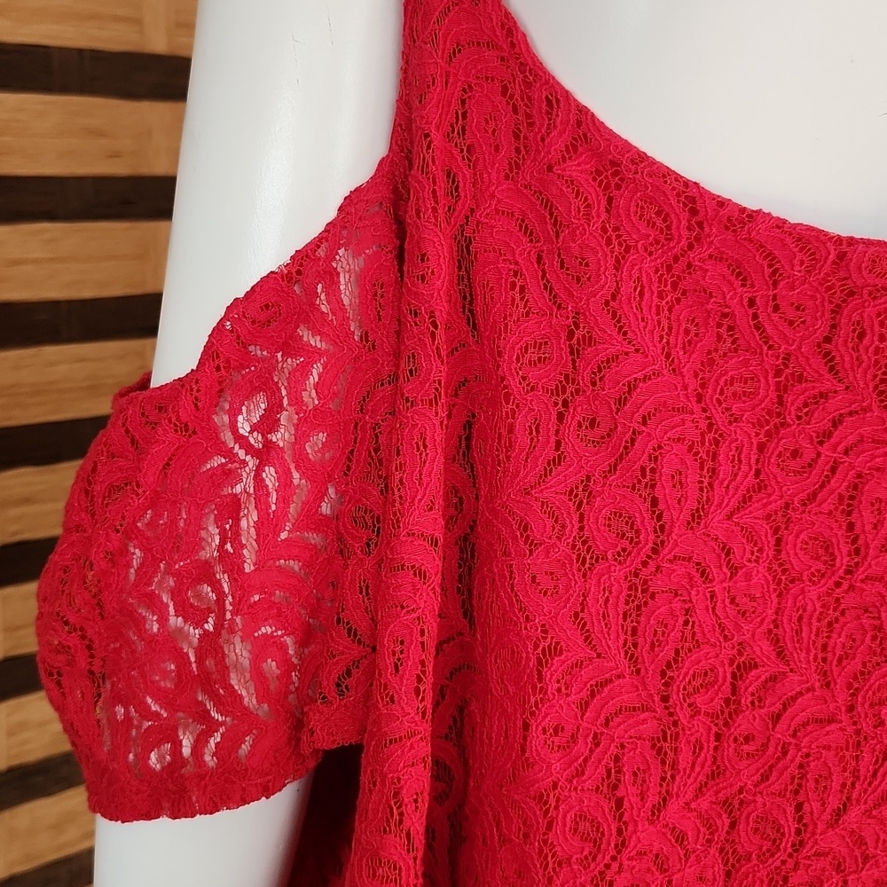 Jessica Simpson Cold Shoulder Top - Picture 9 of 12